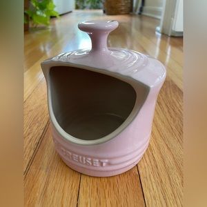 Le Creuset Salt Keeper in Chiffon Pink